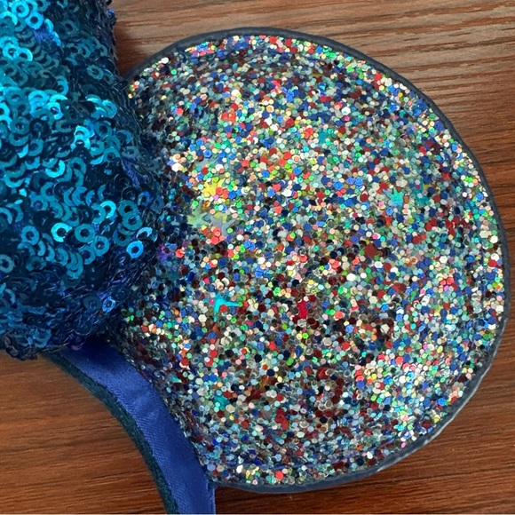 Disney Parks Blue Glitter Minnie Mouse Ears Headband 2020 Sparkles Fun Party - Picture 4 of 10